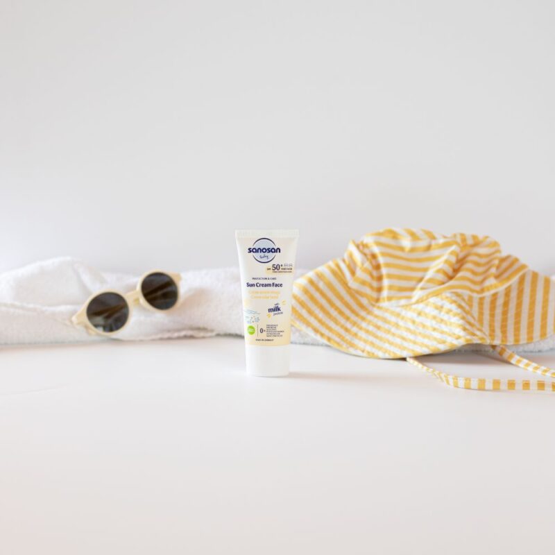 Cremă de față pentru copii cu protecție solară SPF 50+ sanosan Baby, 30 ml
