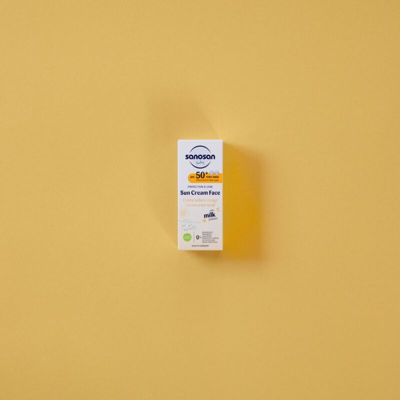 Cremă de față pentru copii cu protecție solară SPF 50+ sanosan Baby, 30 ml