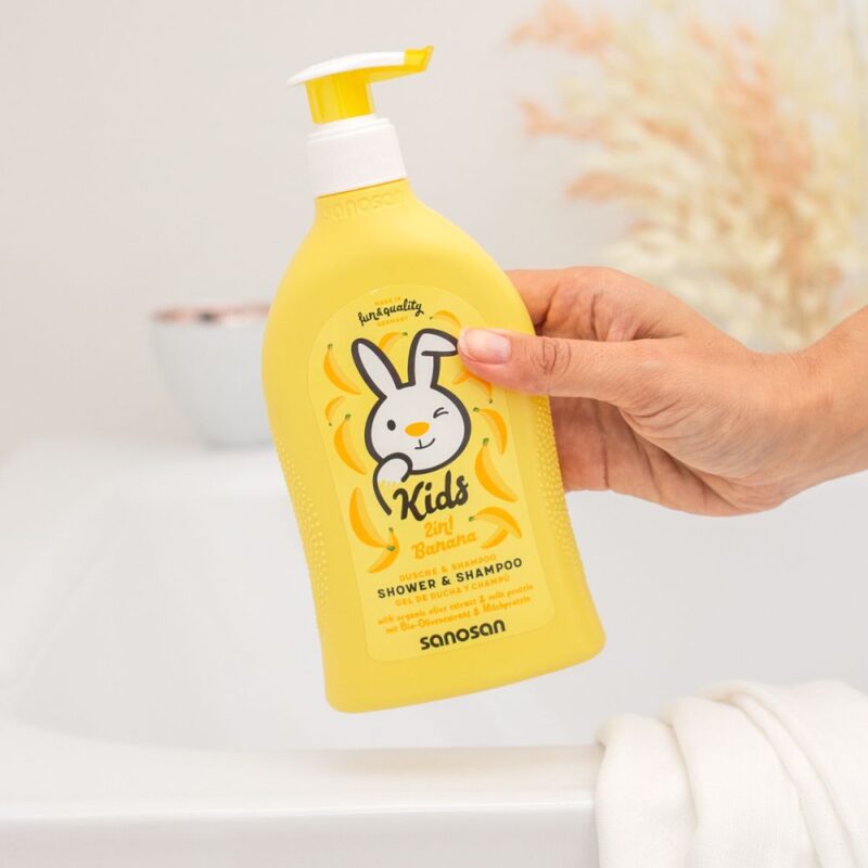 Gel de duș și șampon 2 în 1 cu aromă de banane, 400 ml, sanosan