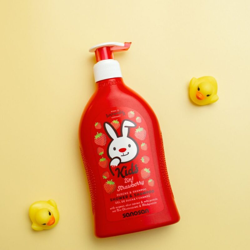 Gel de duș și șampon 2 în 1 cu aromă de căpșuni, 400 ml, sanosan